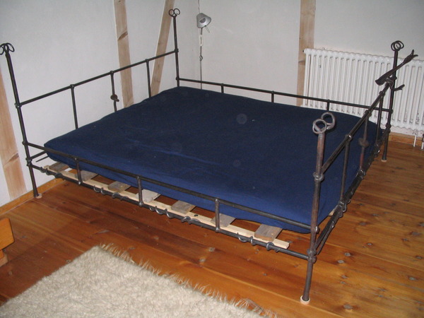 Schmiedearbeiten – Möbel